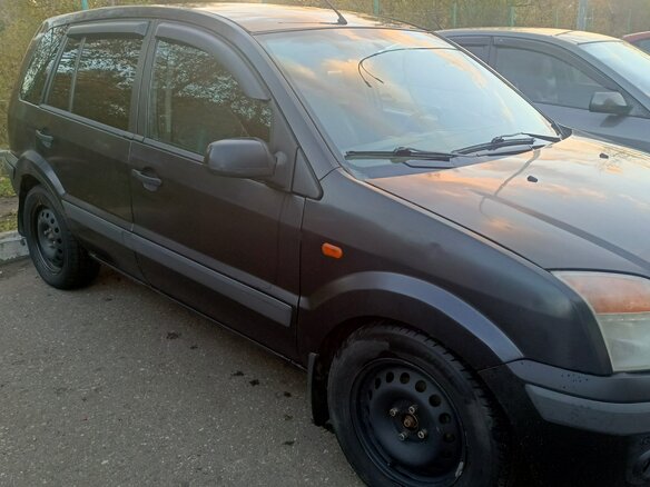 2008 Ford Fusion I Рестайлинг, чёрный, 199000 рублей - вид 3