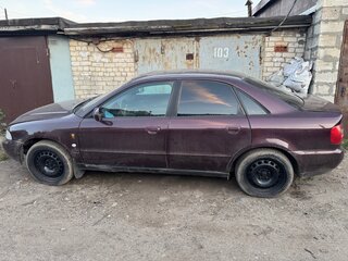 1996 Audi A4 I (B5), красный, 130000 рублей, вид 2