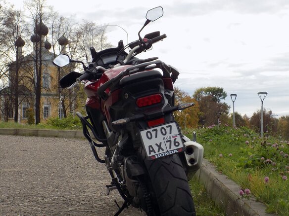 2017 Honda VFR 800X (Crossrunner), красный, 1234567 рублей
