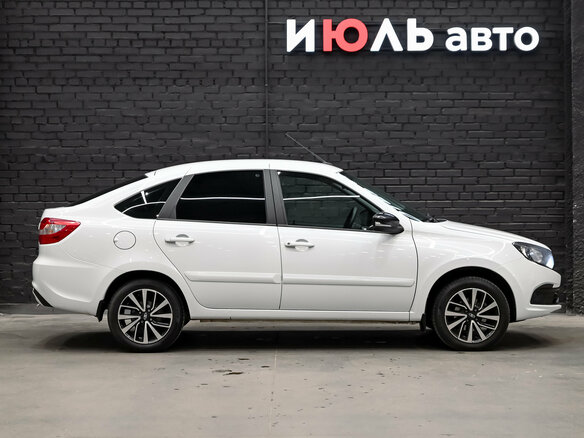 2023 Lada (ВАЗ) Granta I Рестайлинг, белый, 850000 рублей - вид 8