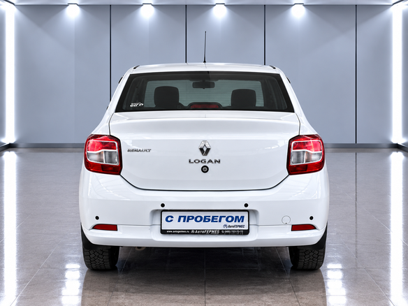 2015 Renault Logan II, белый, 550000 рублей - вид 2