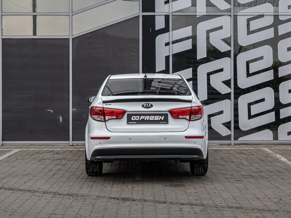 2016 Kia Rio III Рестайлинг, белый, 1220000 рублей - вид 3
