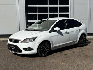 2010 Ford Focus II Рестайлинг, белый, 426000 рублей, вид 1