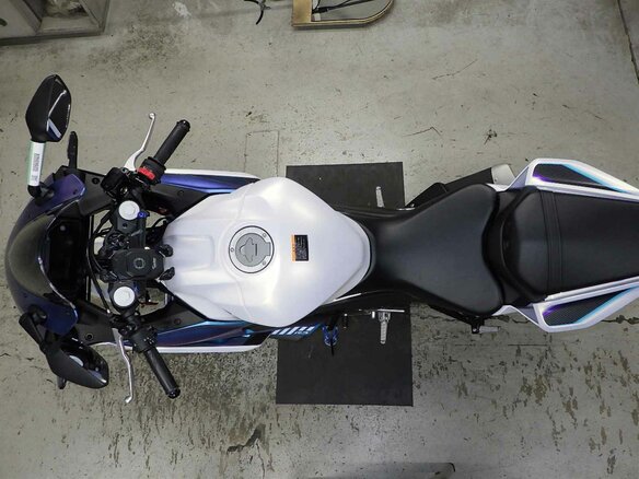 2025 Yamaha YZF-R3, белый, 650000 рублей - вид 13