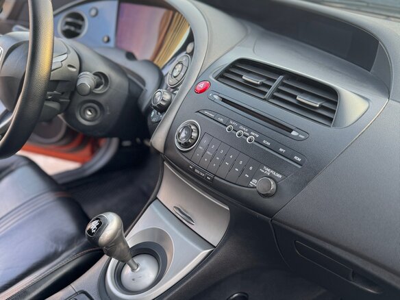 2008 Honda Civic VIII, оранжевый, 550000 рублей - вид 16