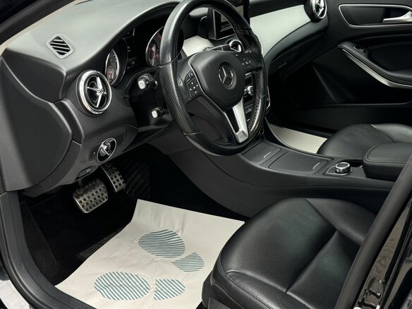 2014 Mercedes-Benz GLA 250 I (X156), чёрный, 1620000 рублей - вид 10