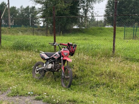 2023 Regulmoto Seven Medalist Pro, красный, 86000 рублей, вид 3