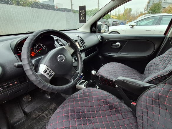 2013 Nissan Note I Рестайлинг, красный, 460000 рублей - вид 7