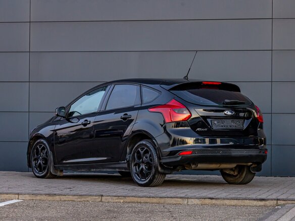 2013 Ford Focus III, чёрный, 855000 рублей - вид 8