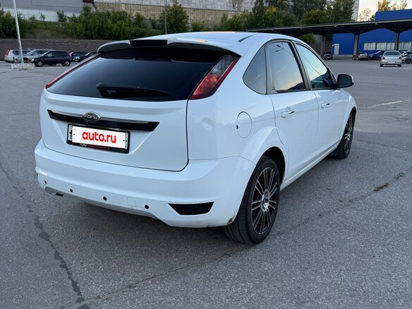 2011 Ford Focus II Рестайлинг, белый, 550000 рублей - вид 6