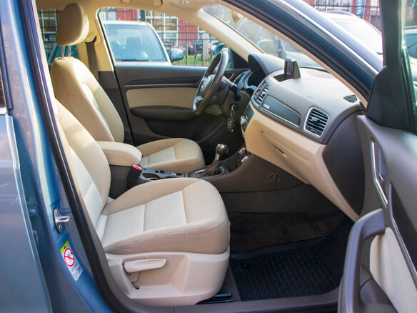 2012 Audi Q3 I (8U), синий, 1599000 рублей - вид 13