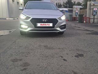 2018 Hyundai Solaris II, серебристый, 895000 рублей, вид 4