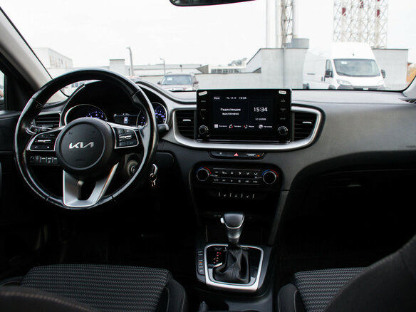 2021 Kia Ceed III Рестайлинг, коричневый, 1789000 рублей - вид 11