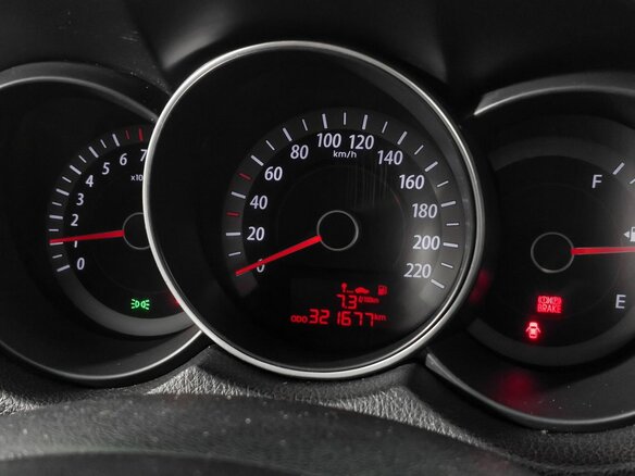 2011 Kia Cerato 5-speed II, белый, 555000 рублей - вид 16
