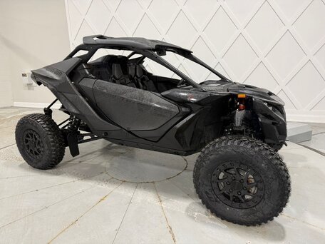 2026 BRP Can-Am Maverick R X RS SAS, чёрный, 5000000 рублей, вид 3