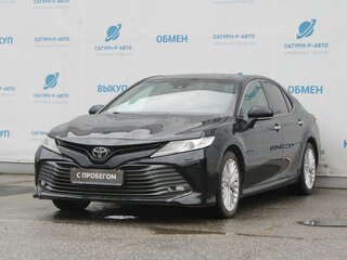 Toyota Camry VIII (XV70)