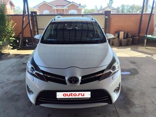2013 Toyota Verso I Рестайлинг, белый, 1450000 рублей, вид 2