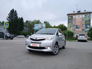 2011 Toyota Ractis II, серебристый, 750000 рублей, вид 3