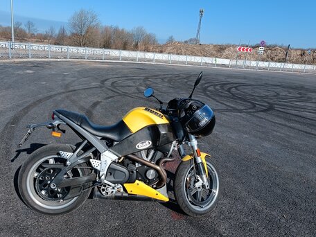 2003 Buell Lightning, жёлтый, 365000 рублей, вид 1