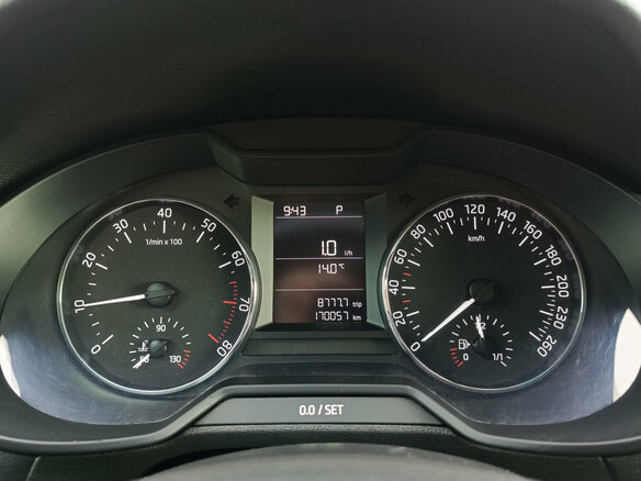 2017 Skoda Octavia III (A7) Рестайлинг, коричневый, 1349000 рублей - вид 12