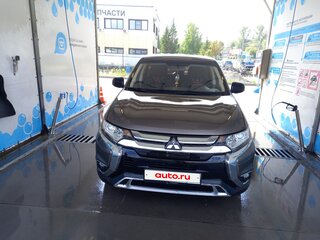 2020 Mitsubishi Outlander III Рестайлинг 3, серый, 2200000 рублей, вид 3