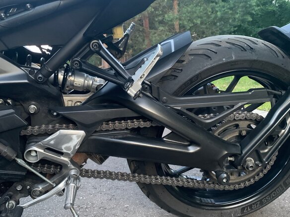 2019 Yamaha MT-09 (FZ-09), чёрный, 1000000 рублей - вид 4