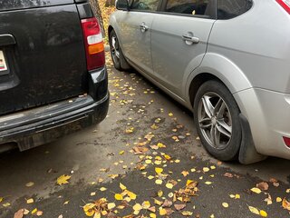 2011 Ford Focus II Рестайлинг, серебристый, 550000 рублей, вид 4