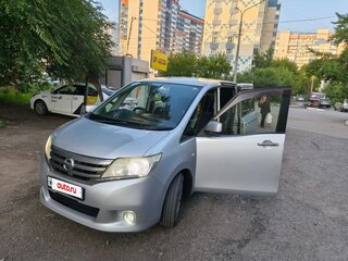 2012 Nissan Serena IV (C26), серебристый, 1200000 рублей, вид 1