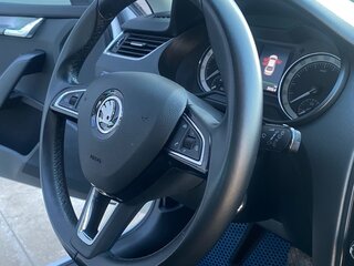 2018 Skoda Octavia III (A7) Рестайлинг, белый, 1750000 рублей, вид 4