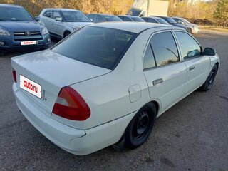 1998 Mitsubishi Lancer VII, белый, 145000 рублей, вид 2