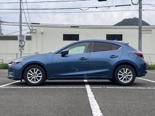 2019 Mazda Axela III Рестайлинг, синий, 994000 рублей, вид 5