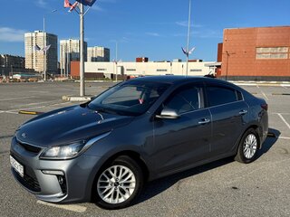 2020 Kia Rio IV, серый, 1590000 рублей, вид 2