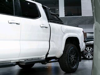 2024 Toyota Tacoma IV, белый, 6890000 рублей, вид 4