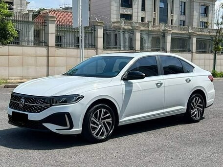 2023 Volkswagen Lavida III Рестайлинг, белый, 1750000 рублей, вид 4