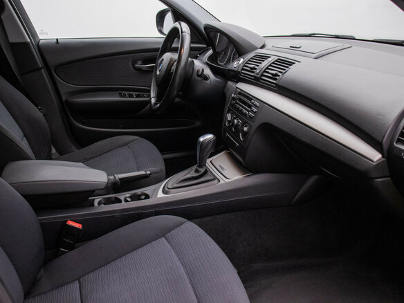 2011 BMW 1 серии 118i I (E81/E82/E87/E88) Рестайлинг, чёрный - вид 8
