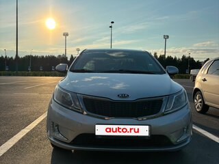 2011 Kia Rio III, серебристый, 750000 рублей, вид 2