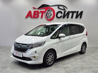 2019 Honda Freed II, белый, 1581000 рублей, вид 3