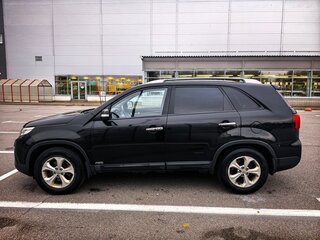 2013 Kia Sorento II Рестайлинг, чёрный, 1500000 рублей, вид 4