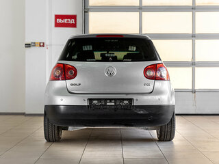 2005 Volkswagen Golf V, серебристый, 400000 рублей, вид 5