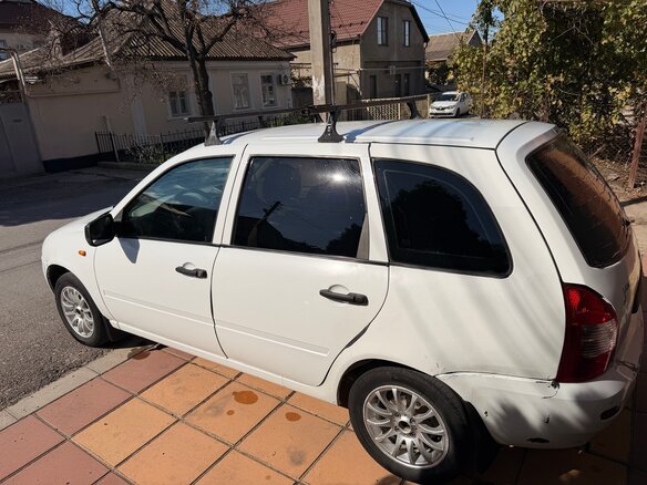 2010 Lada (ВАЗ) Kalina I, белый, 240000 рублей - вид 3
