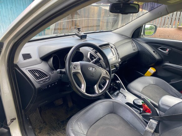2011 Hyundai ix35 I, серебристый, 1160000 рублей - вид 4