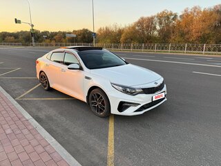 2018 Kia Optima IV Рестайлинг, белый, 2150000 рублей, вид 3