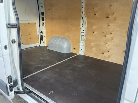2013 Renault Master, белый, 1500000 рублей, вид 5