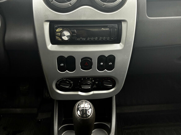 2014 Renault Logan I Рестайлинг, белый - вид 14