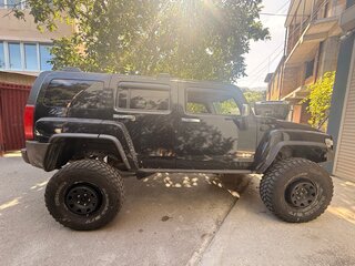 2008 Hummer H3, чёрный, 2810000 рублей, вид 4
