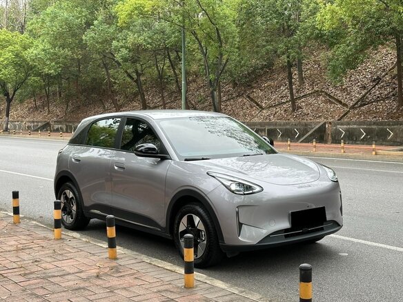 2025 Geely Geome Xingyuan 40.16 kWh, серебристый, 1550000 рублей - вид 1