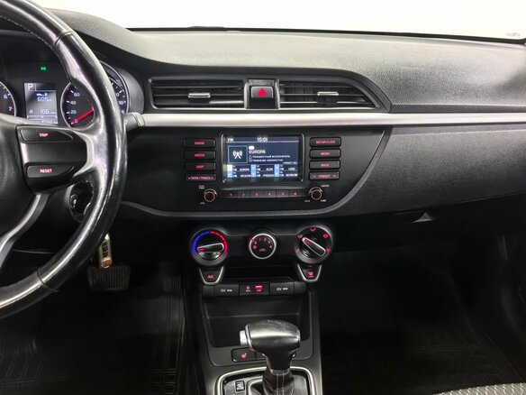 2018 Kia Rio IV, белый - вид 19