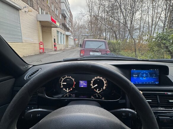 2018 Lada (ВАЗ) Priora I Рестайлинг, чёрный, 750000 рублей - вид 3