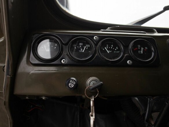 2012 УАЗ 3303, зелёный, 675000 рублей - вид 24