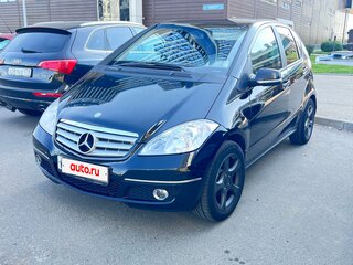 2012 Mercedes-Benz A-Класс 180 II (W169) Рестайлинг, чёрный, 605000 рублей, вид 3